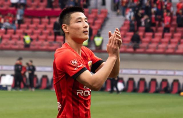 【中超】武磊古斯塔沃各两球 海港5比2亚泰仍居第二