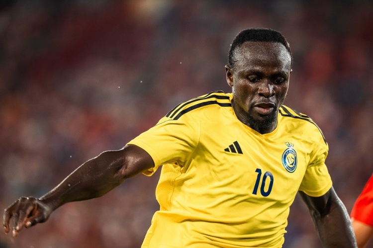 华体会体育-博主：胜利边锋马内小腿肌肉二级撕裂，医生建议休息一周